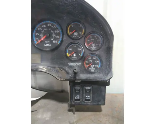 INTERNATIONAL 4300 GAUGE CLUSTER