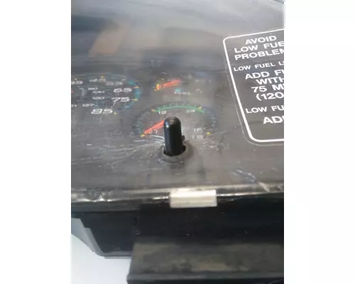 INTERNATIONAL 4300 GAUGE CLUSTER