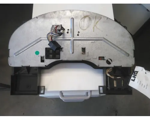 INTERNATIONAL 4300 GAUGE CLUSTER