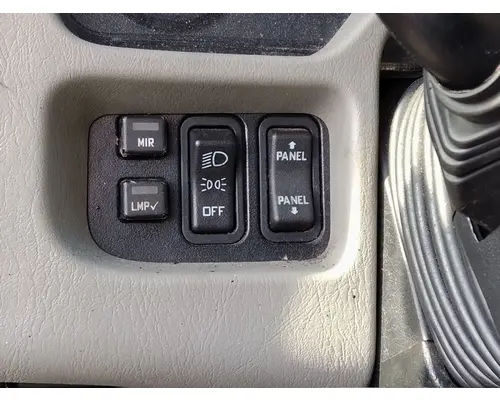 INTERNATIONAL 4300 GAUGE CLUSTER