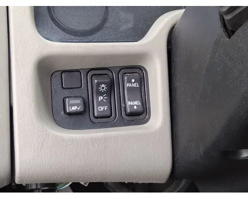 INTERNATIONAL 4300 GAUGE CLUSTER