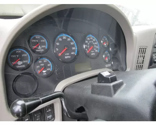 INTERNATIONAL 4300 GAUGE CLUSTER