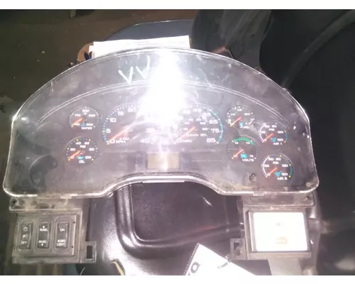 INTERNATIONAL 4300 GAUGE CLUSTER