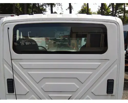 INTERNATIONAL 4300 GLASS, BACK