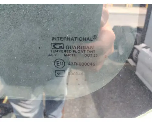 INTERNATIONAL 4300 GLASS, BACK