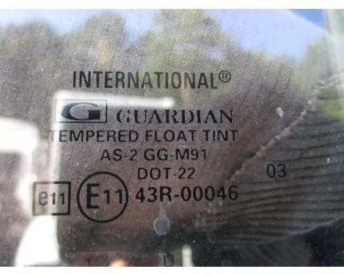 INTERNATIONAL 4300 GLASS, DOOR, FRONT