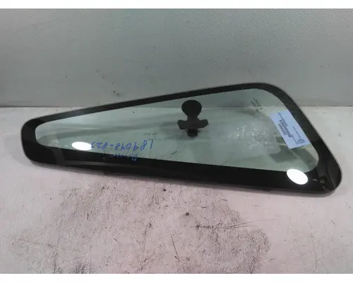 INTERNATIONAL 4300 GLASS, DOOR VENT, FRONT