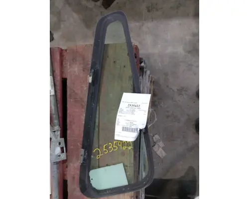 INTERNATIONAL 4300 GLASS, DOOR VENT, FRONT