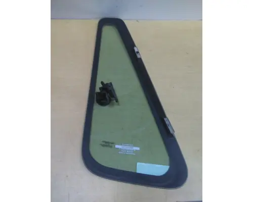 INTERNATIONAL 4300 GLASS, DOOR VENT, FRONT