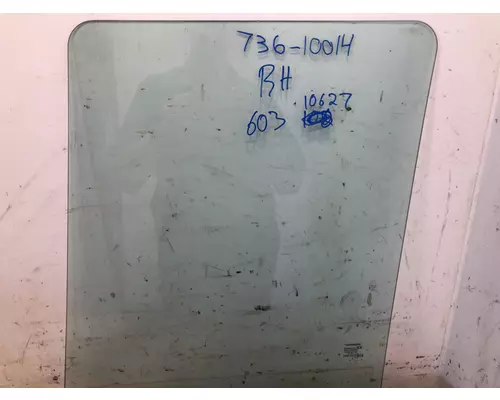 INTERNATIONAL 4300 Glass