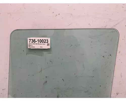 INTERNATIONAL 4300 Glass