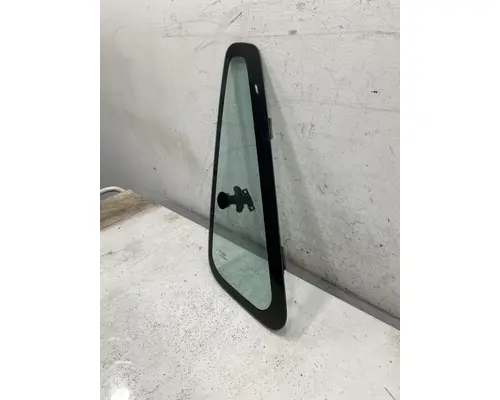 INTERNATIONAL 4300 Glass