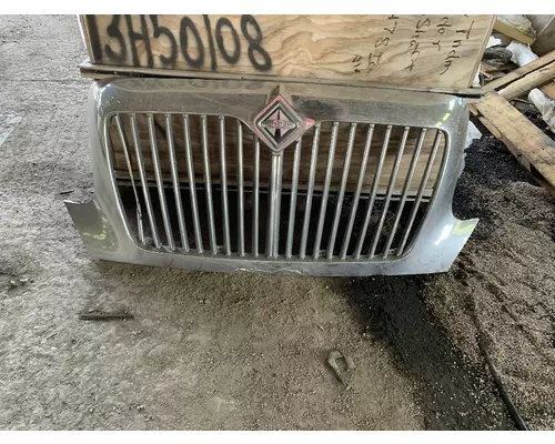 INTERNATIONAL 4300 Grille