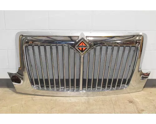 INTERNATIONAL 4300 Grille