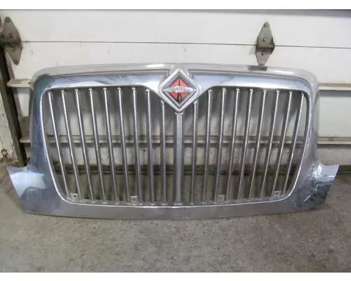 INTERNATIONAL 4300 Grille
