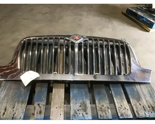 INTERNATIONAL 4300 Grille