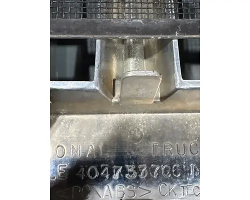 INTERNATIONAL 4300 Grille