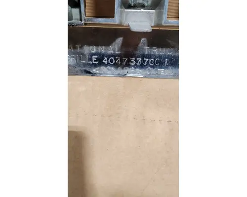 INTERNATIONAL 4300 Grille