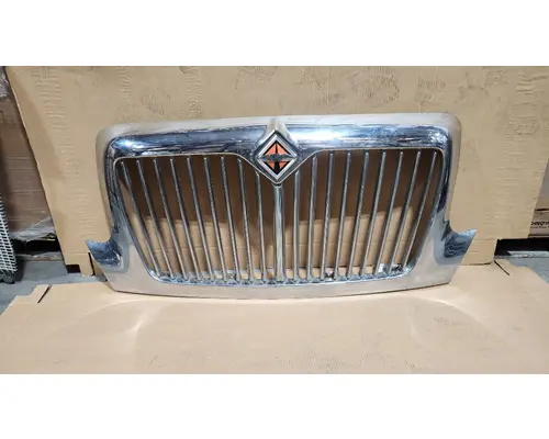 INTERNATIONAL 4300 Grille