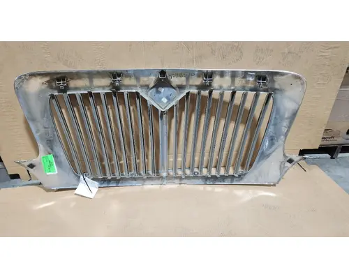 INTERNATIONAL 4300 Grille