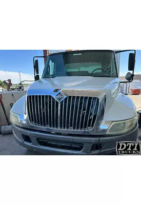 INTERNATIONAL 4300 Grille