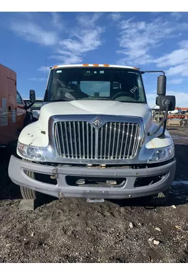 INTERNATIONAL 4300 Grille