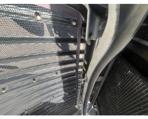 INTERNATIONAL 4300 Grille
