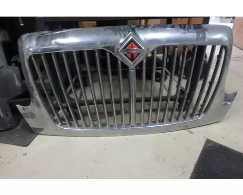 INTERNATIONAL 4300 Grille