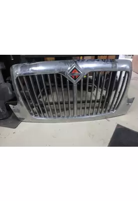 INTERNATIONAL 4300 Grille