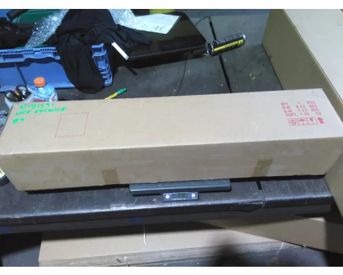 INTERNATIONAL 4300 HOOD, SECTION