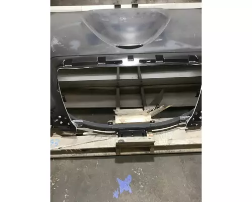 INTERNATIONAL 4300 HOOD ASSEMBLY