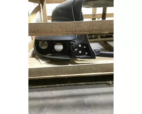 INTERNATIONAL 4300 HOOD ASSEMBLY