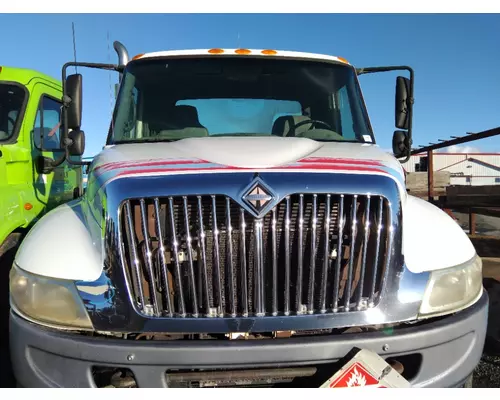 INTERNATIONAL 4300 HOOD