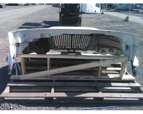 INTERNATIONAL 4300 HOOD