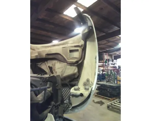 INTERNATIONAL 4300 HOOD
