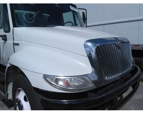 INTERNATIONAL 4300 HOOD