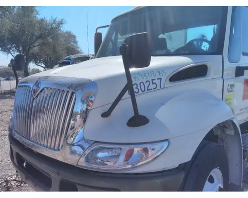 INTERNATIONAL 4300 HOOD