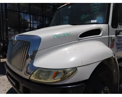 INTERNATIONAL 4300 HOOD