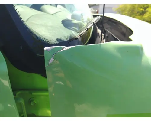INTERNATIONAL 4300 HOOD