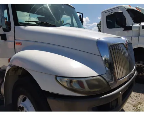 INTERNATIONAL 4300 HOOD