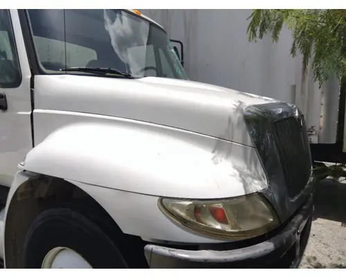 INTERNATIONAL 4300 HOOD