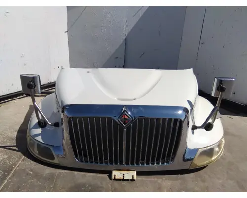 INTERNATIONAL 4300 HOOD