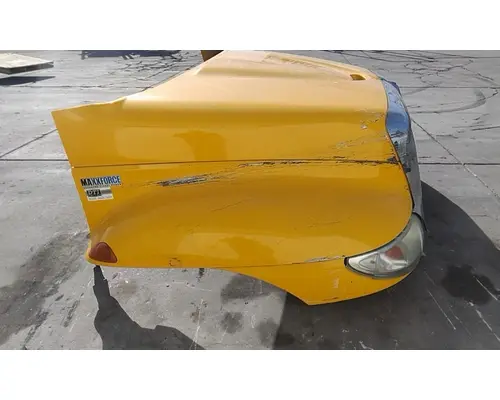 INTERNATIONAL 4300 HOOD