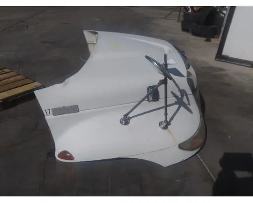 INTERNATIONAL 4300 HOOD