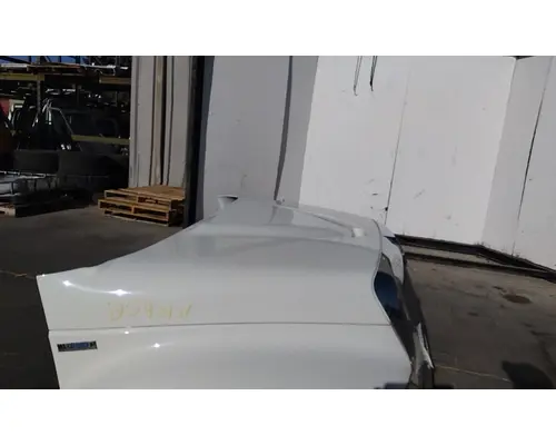 INTERNATIONAL 4300 HOOD