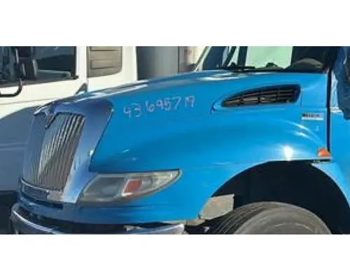 INTERNATIONAL 4300 HOOD