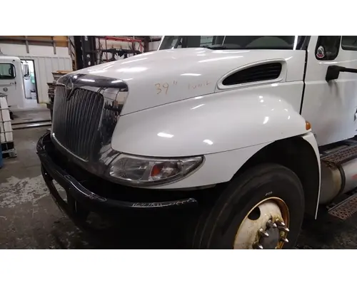 INTERNATIONAL 4300 HOOD