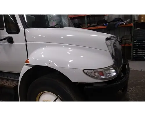 INTERNATIONAL 4300 HOOD