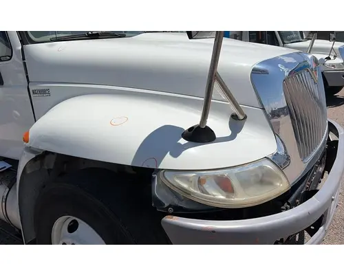INTERNATIONAL 4300 HOOD