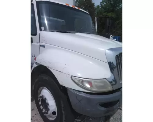 INTERNATIONAL 4300 HOOD